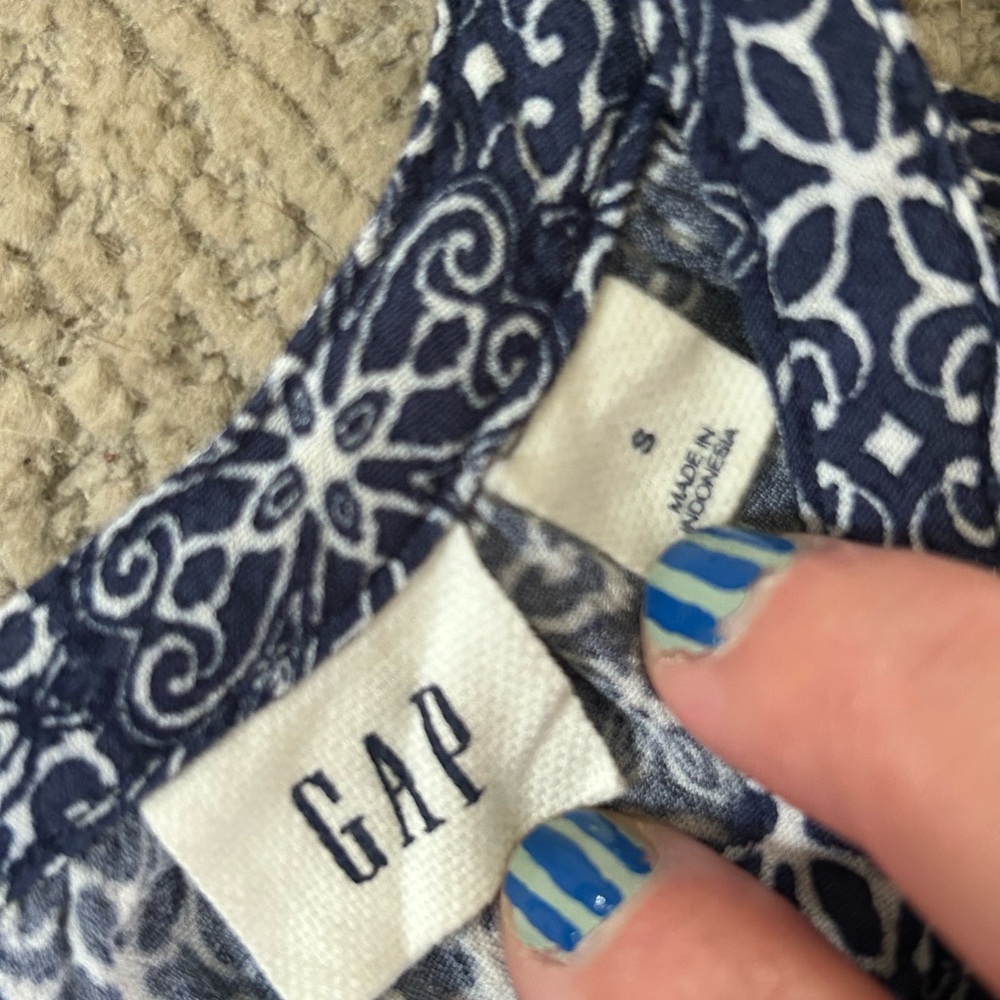 GAP Romper - Picture 3 of 3